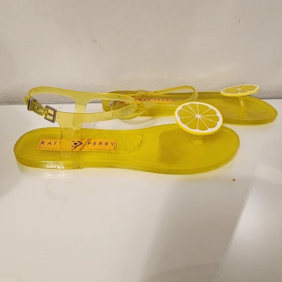 KATY PERRY YELLOW Sandals with Lemon Detail - Picture 6 of 7